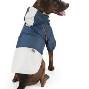 Reddy Size Large rain coat. Blue/gray color block